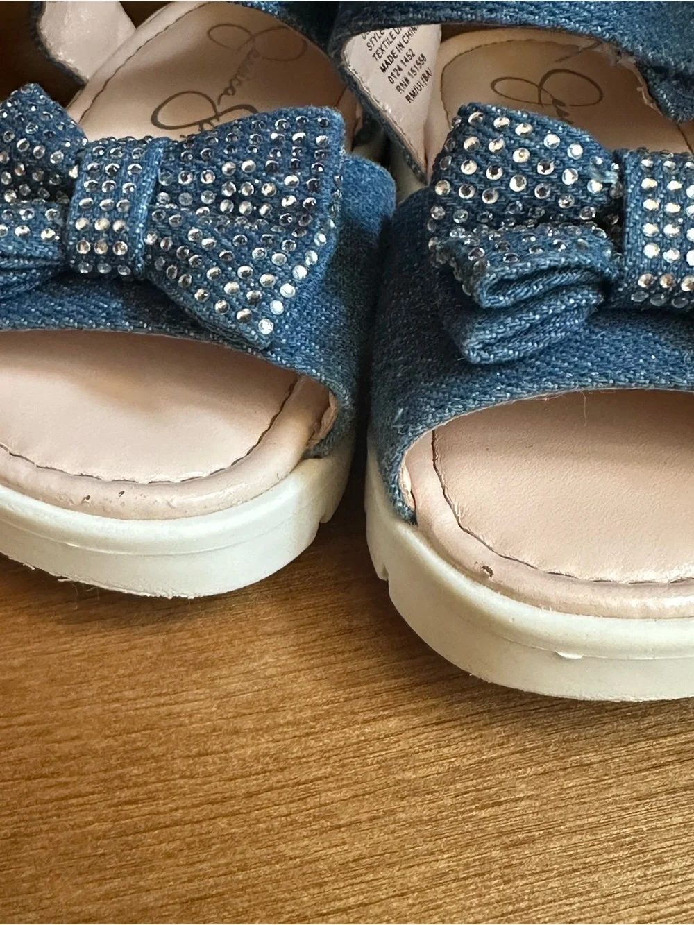 Bundle Girls Size 6 & 7 Crocs Jessica Simpson Sandal Old Navy Flat Carter Boots